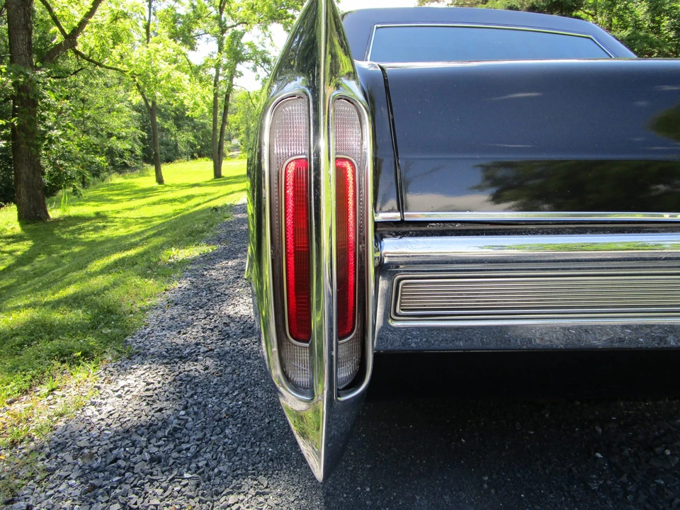 1966 Cadillac Series 70 & 75 - Image 18 of 31