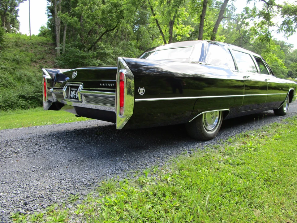 1966 Cadillac Series 70 & 75 - Image 10 of 31