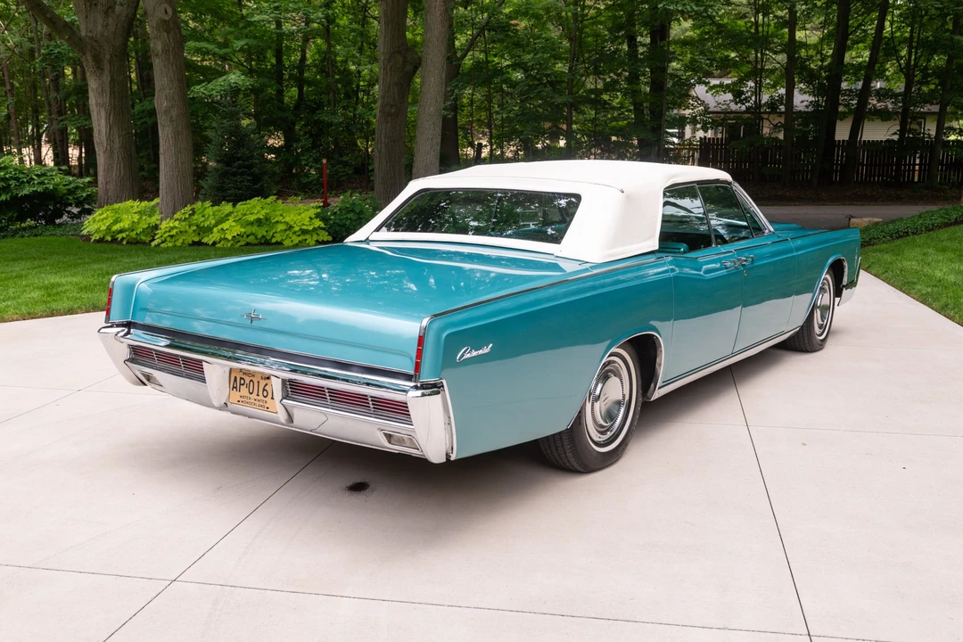 1966 Lincoln Continental 4th Gen - Image 12 of 31