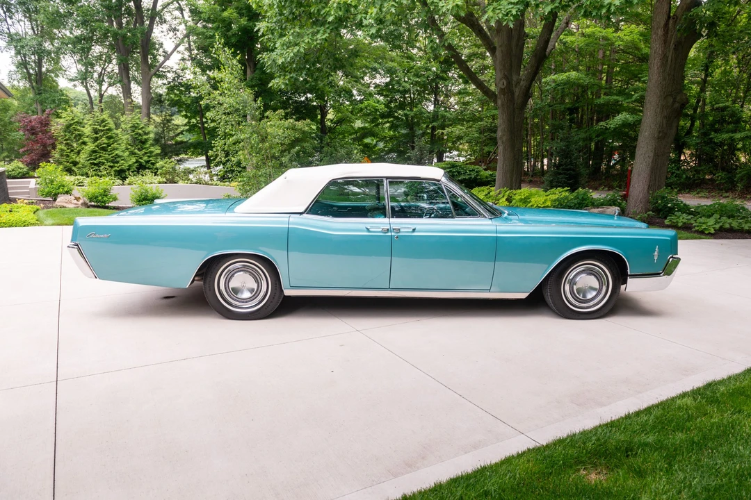1966 Lincoln Continental 4th Gen - Image 13 of 31