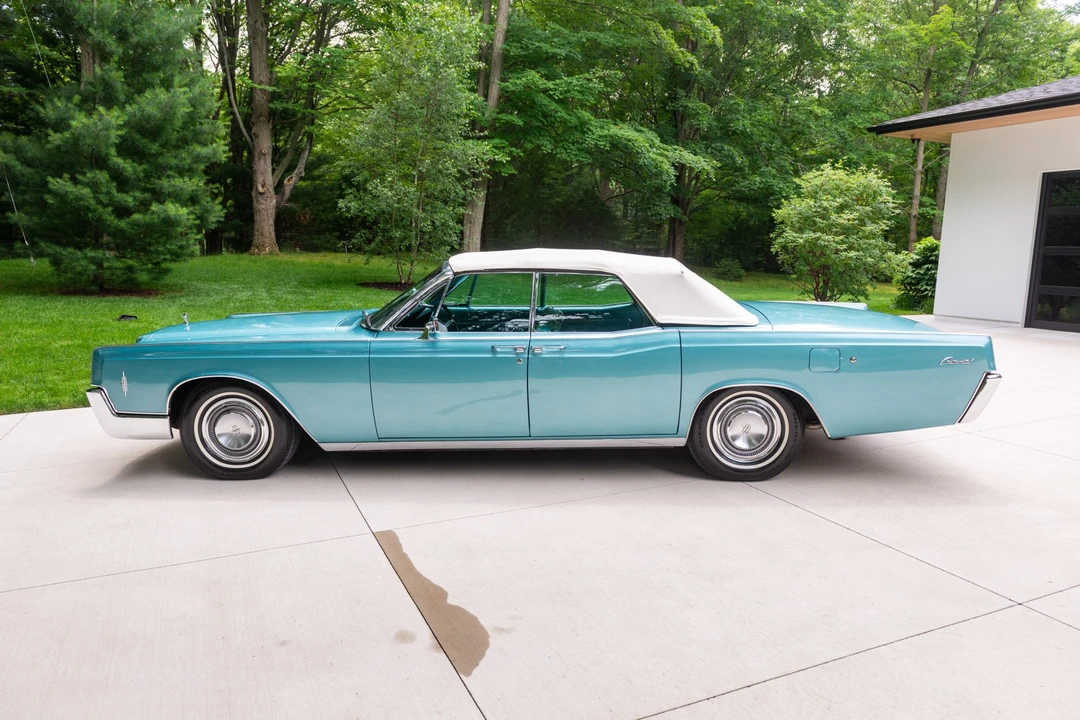 1966 Lincoln Continental 4th Gen - Image 9 of 31