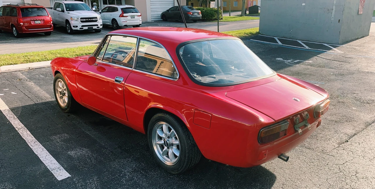 1974 Alfa Romeo 2000 GT Veloce - Image 6 of 31