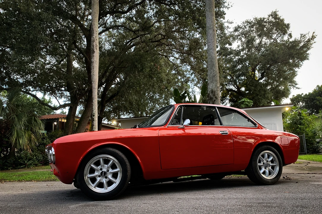 1974 Alfa Romeo 2000 GT Veloce - Image 5 of 31