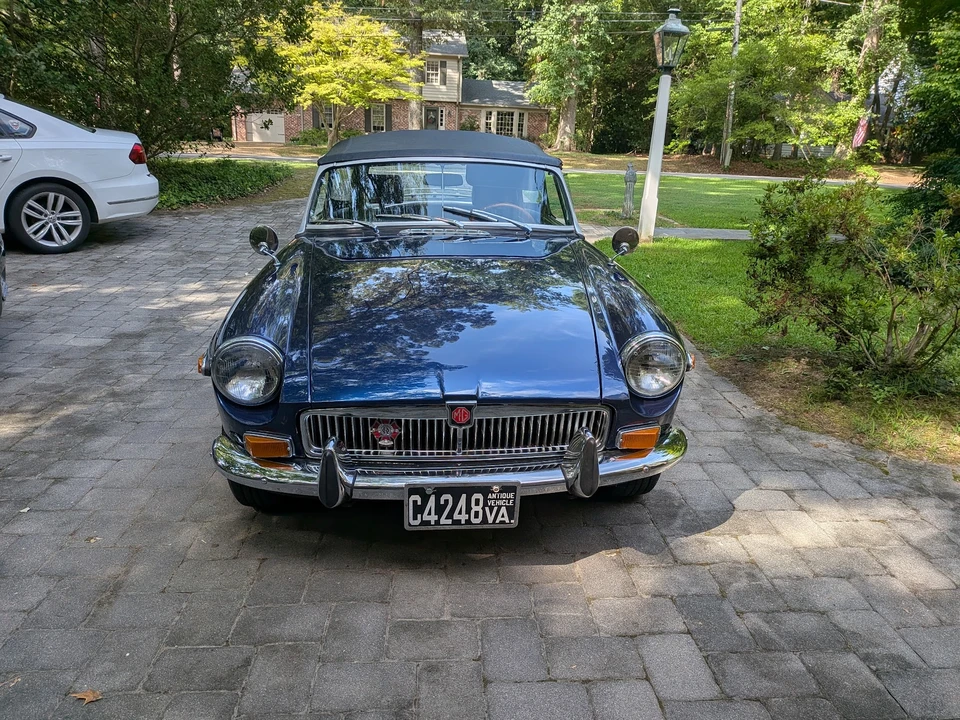 1974 MG MGB Roadster - Image 2 of 31