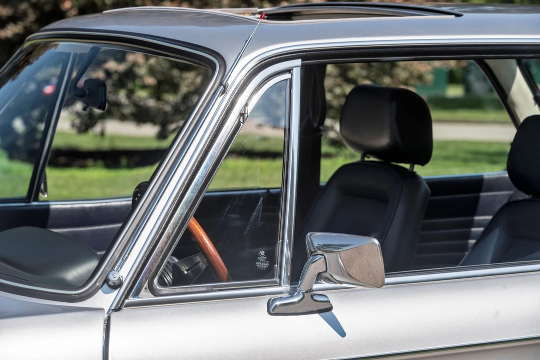 1976 BMW 2002 - Image 25 of 31