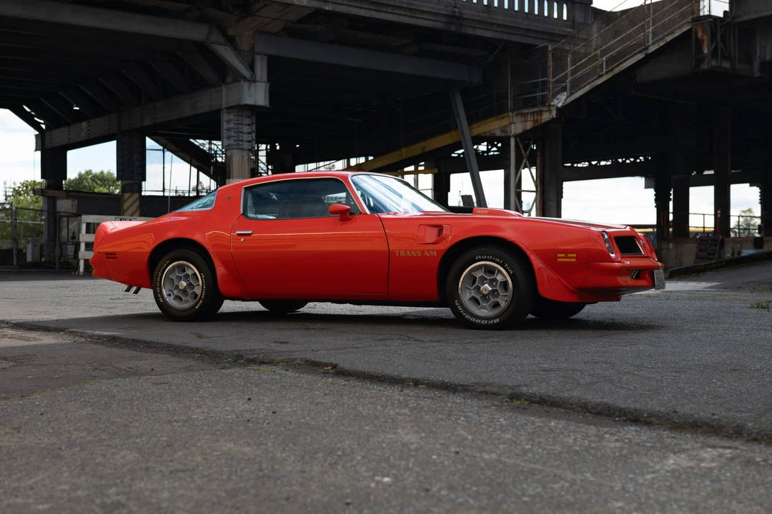 1976 Pontiac Firebird Trans Am 2nd Gen - Image 17 of 31
