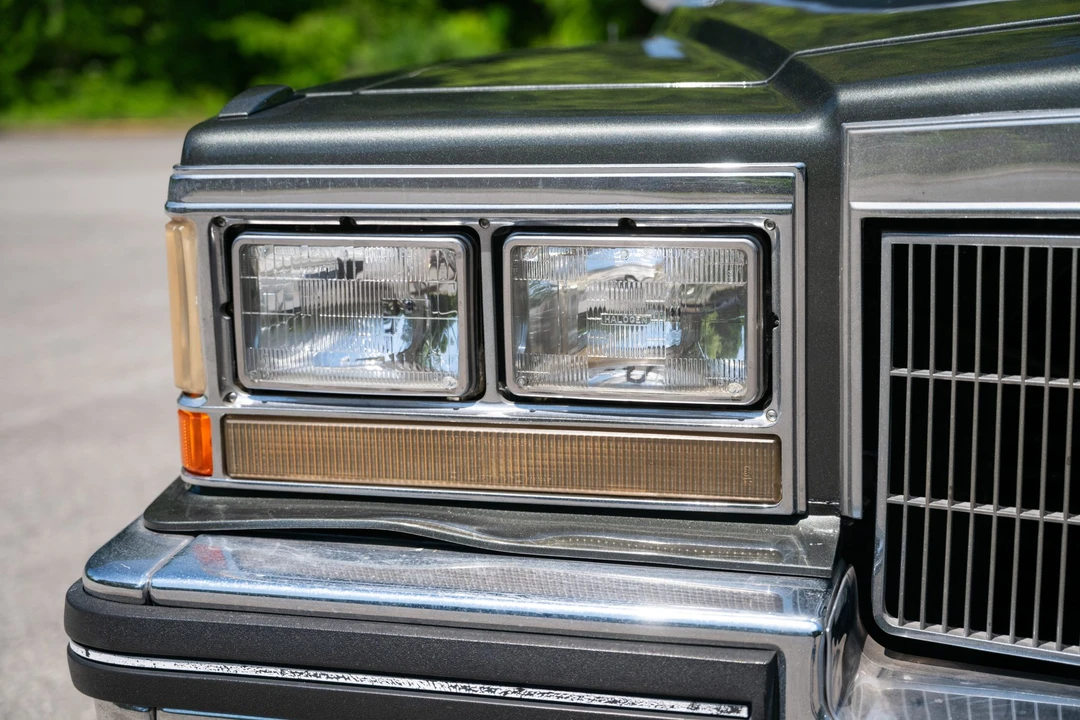 1983 Cadillac DeVille 5th Gen - Image 16 of 31