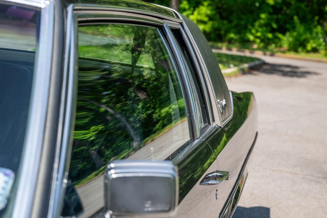 1983 Cadillac DeVille 5th Gen - Image 23 of 31