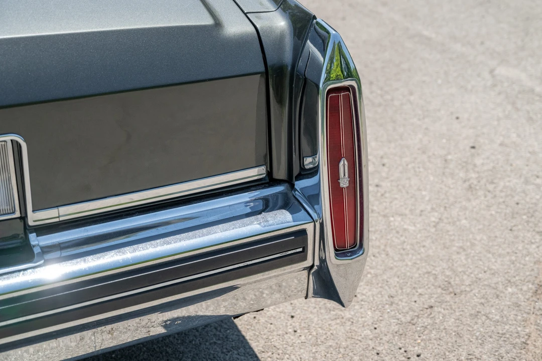 1983 Cadillac DeVille 5th Gen - Image 29 of 31