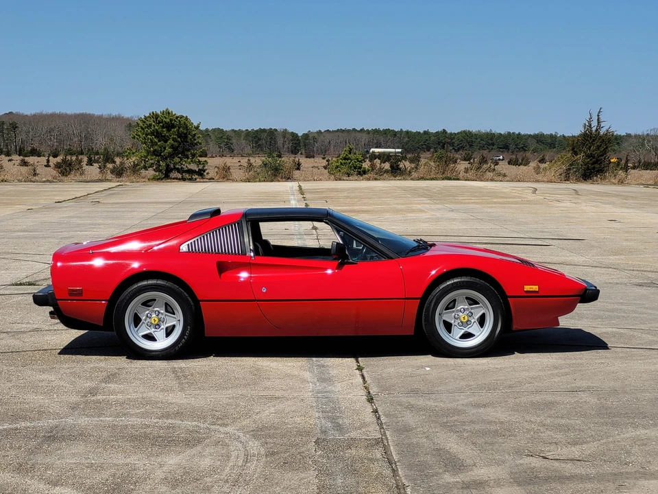 1983 Ferrari 308 GTS QV - Image 10 of 31