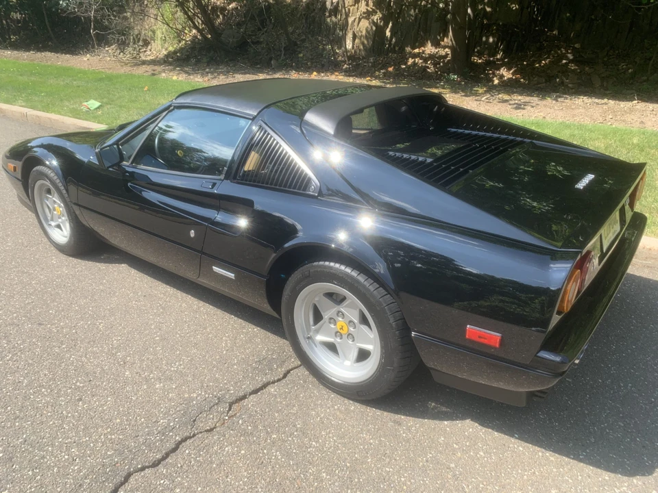 1986 Ferrari 328 GTS - Image 9 of 31