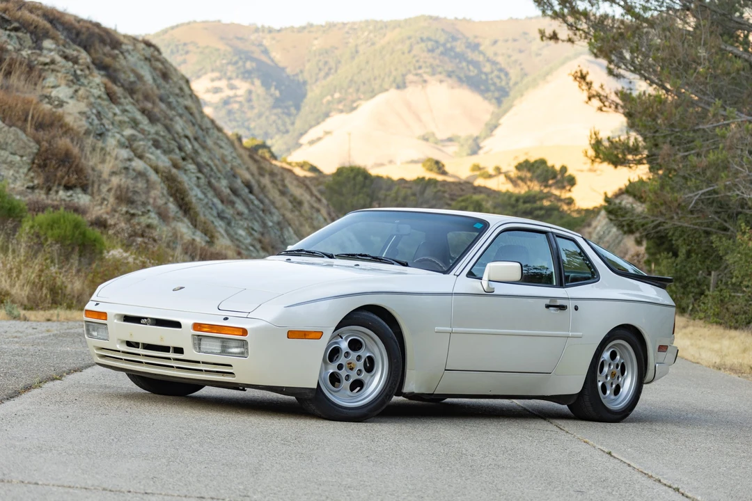 1986 Porsche 944 Turbo - Image 6 of 31