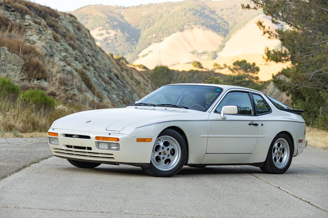 1986 Porsche 944 Turbo - Image 5 of 31