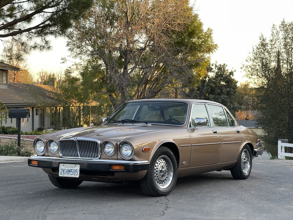 1987 Jaguar XJ Series 3 - Image 9 of 31