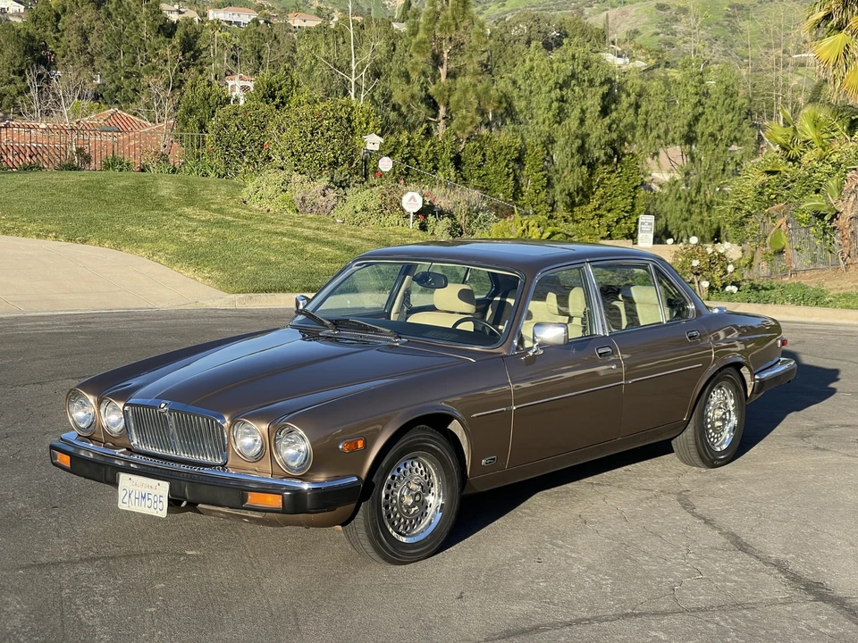 1987 Jaguar XJ Series 3 - Image 14 of 31