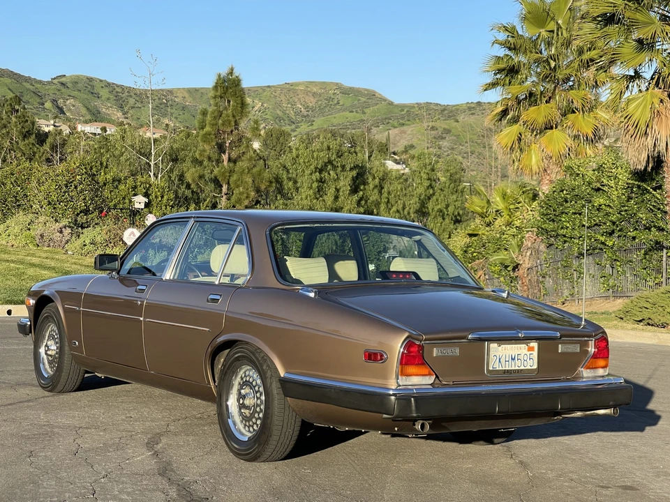 1987 Jaguar XJ Series 3 - Image 29 of 31