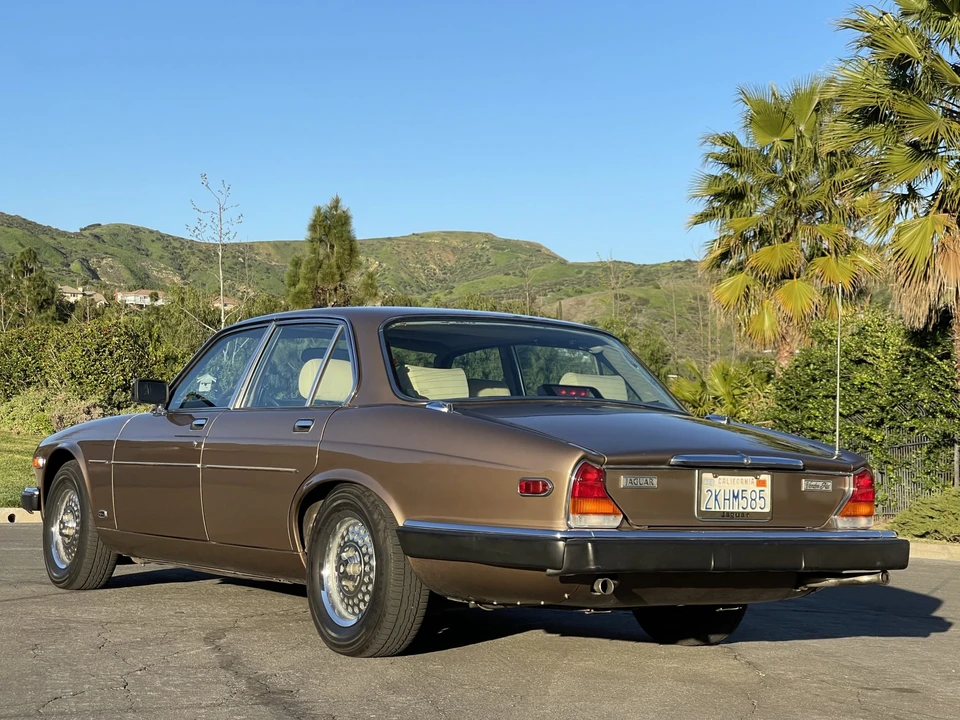 1987 Jaguar XJ Series 3 - Image 28 of 31