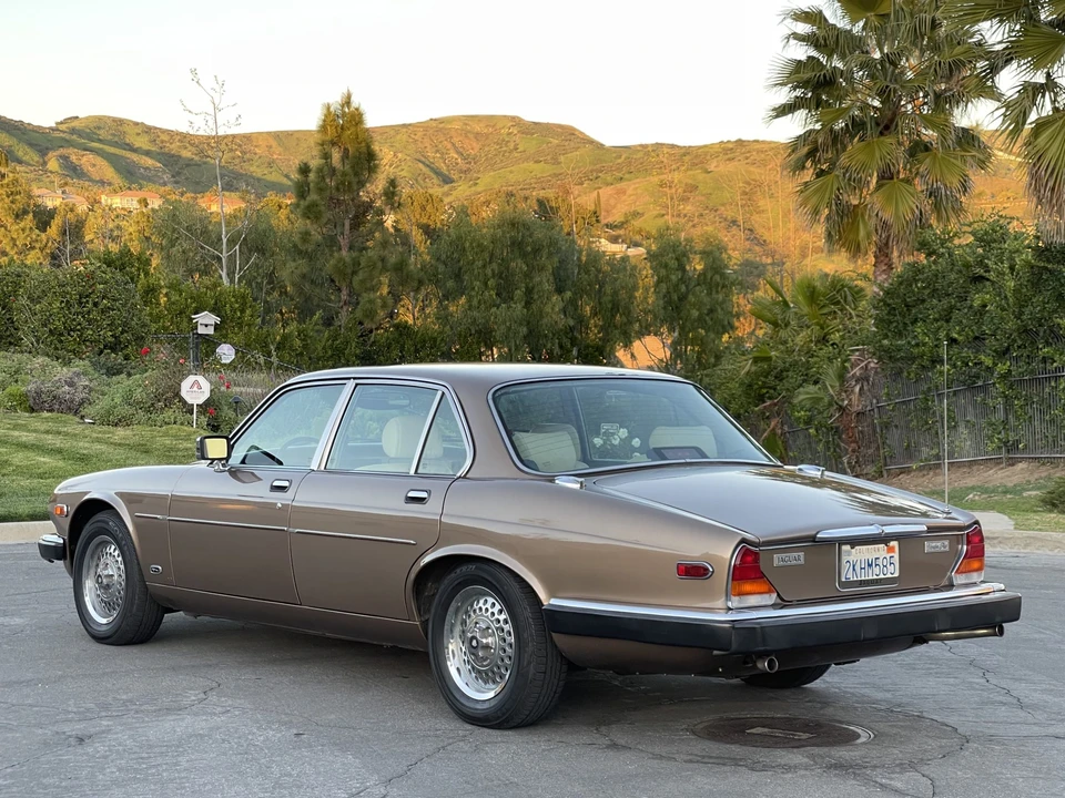 1987 Jaguar XJ Series 3 - Image 20 of 31