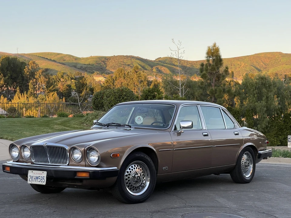 1987 Jaguar XJ Series 3 - Image 16 of 31
