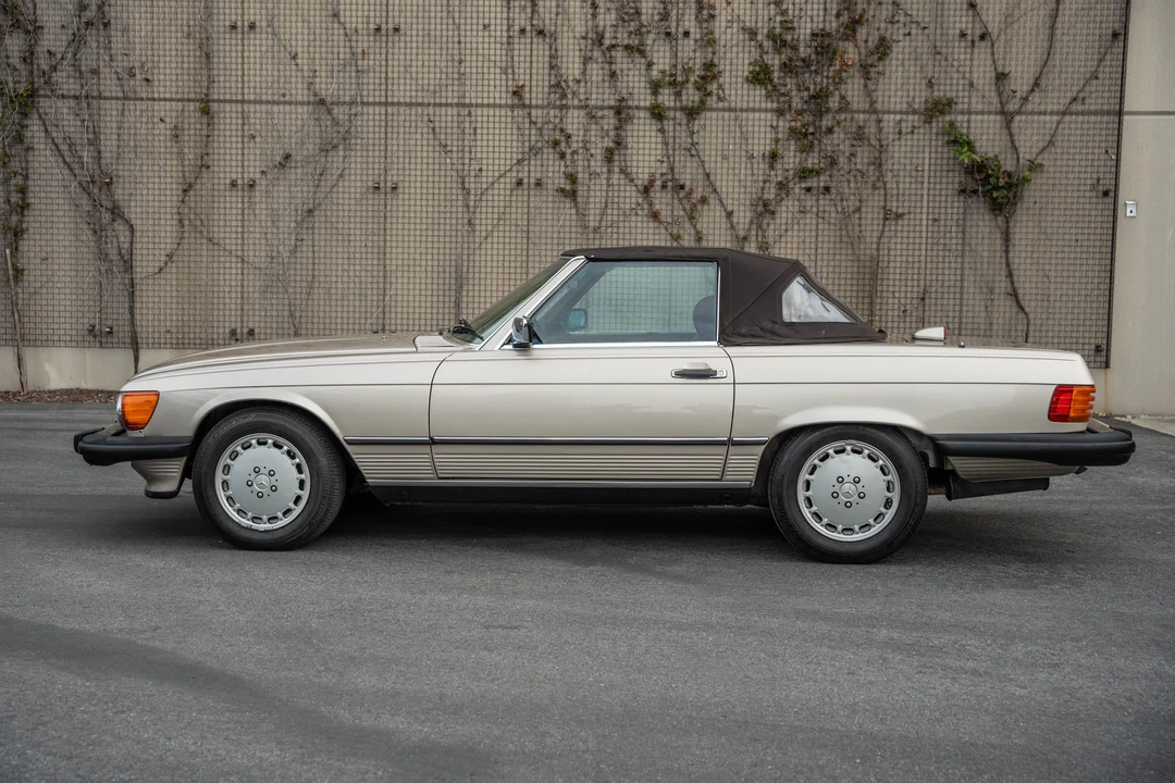 1987 Mercedes-Benz R107 SL-Class - Image 25 of 31