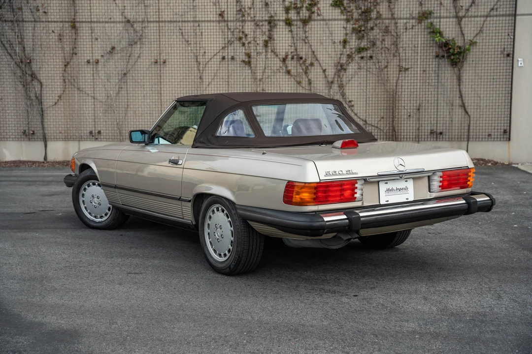 1987 Mercedes-Benz R107 SL-Class - Image 24 of 31
