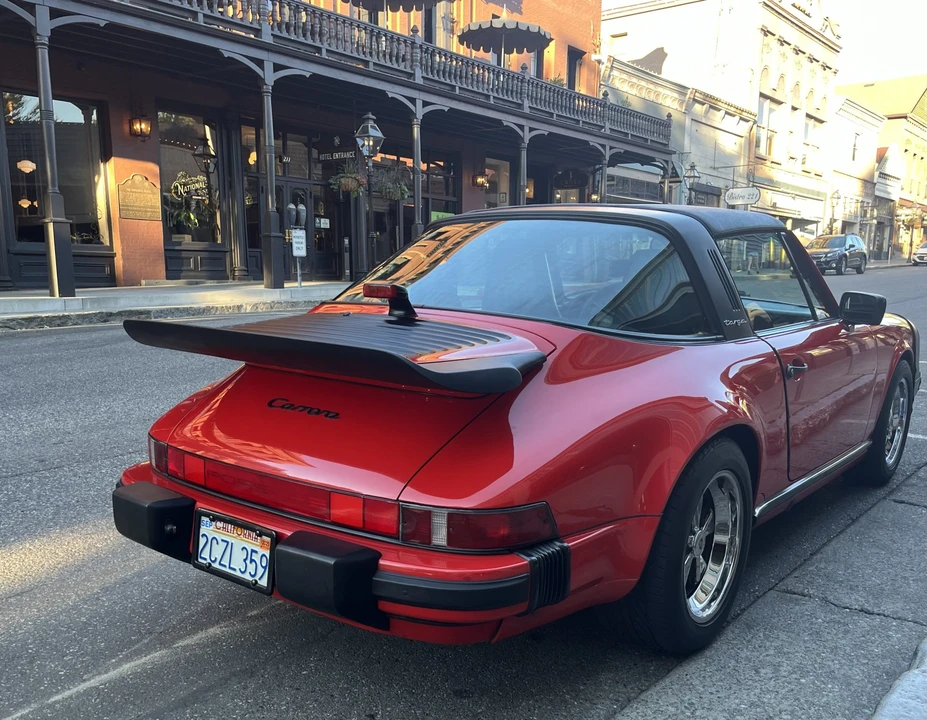 1987 Porsche 911 Carrera 3.2 - Image 16 of 31