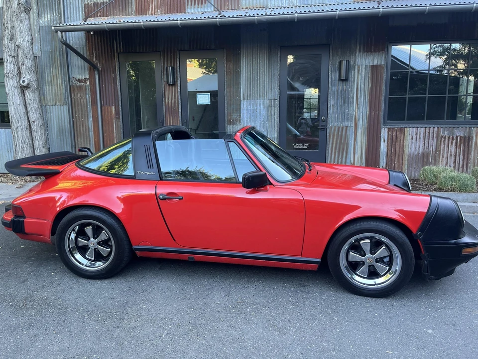 1987 Porsche 911 Carrera 3.2 - Image 24 of 31