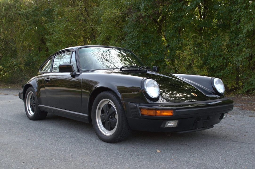 1988 Porsche 911 Carrera 3.2 - Image 23 of 31