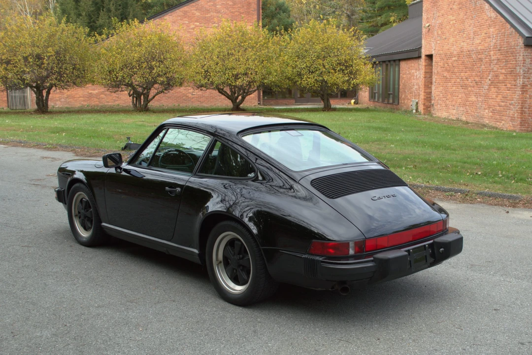 1988 Porsche 911 Carrera 3.2 - Image 9 of 31