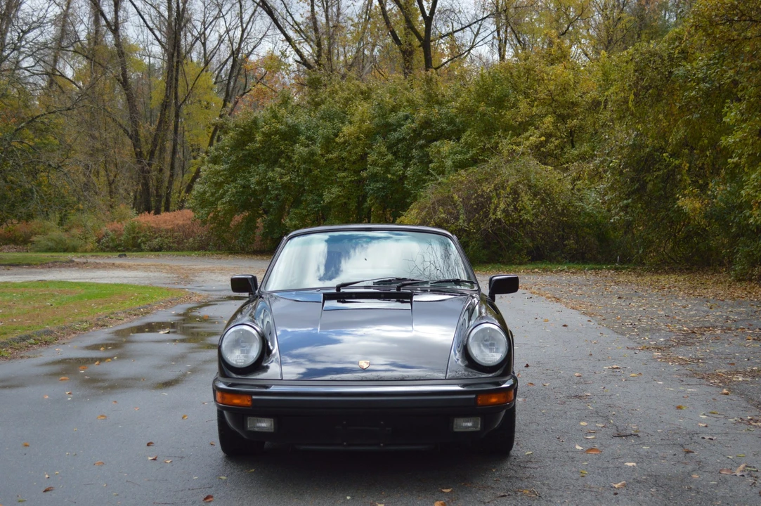 1988 Porsche 911 Carrera 3.2 - Image 30 of 31