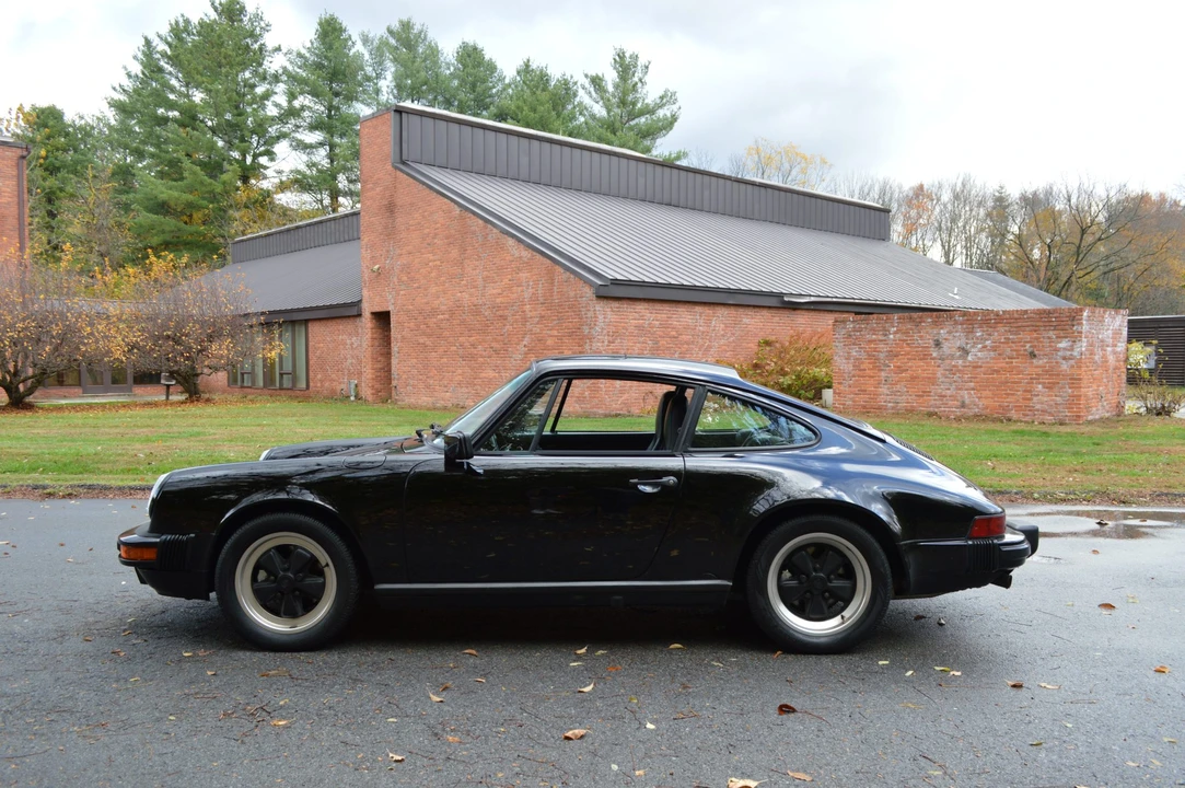 1988 Porsche 911 Carrera 3.2 - Image 6 of 31