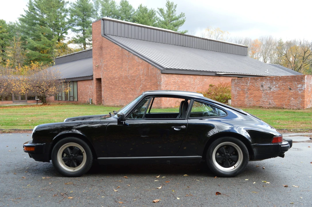 1988 Porsche 911 Carrera 3.2 - Image 7 of 31