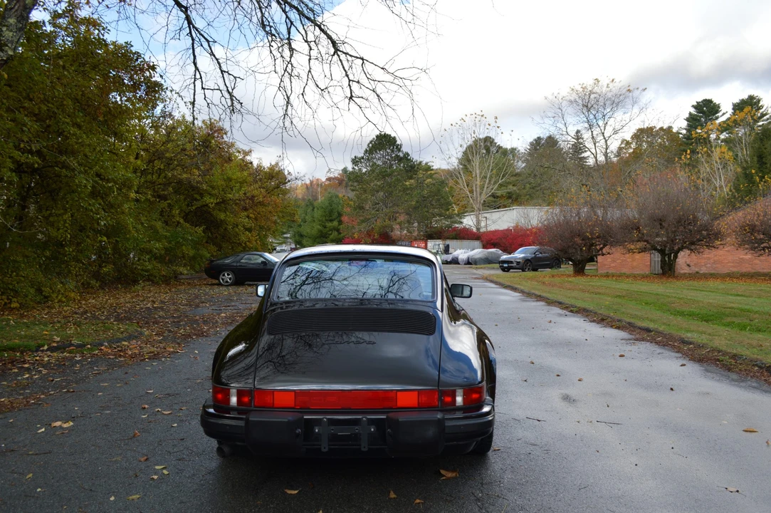 1988 Porsche 911 Carrera 3.2 - Image 12 of 31