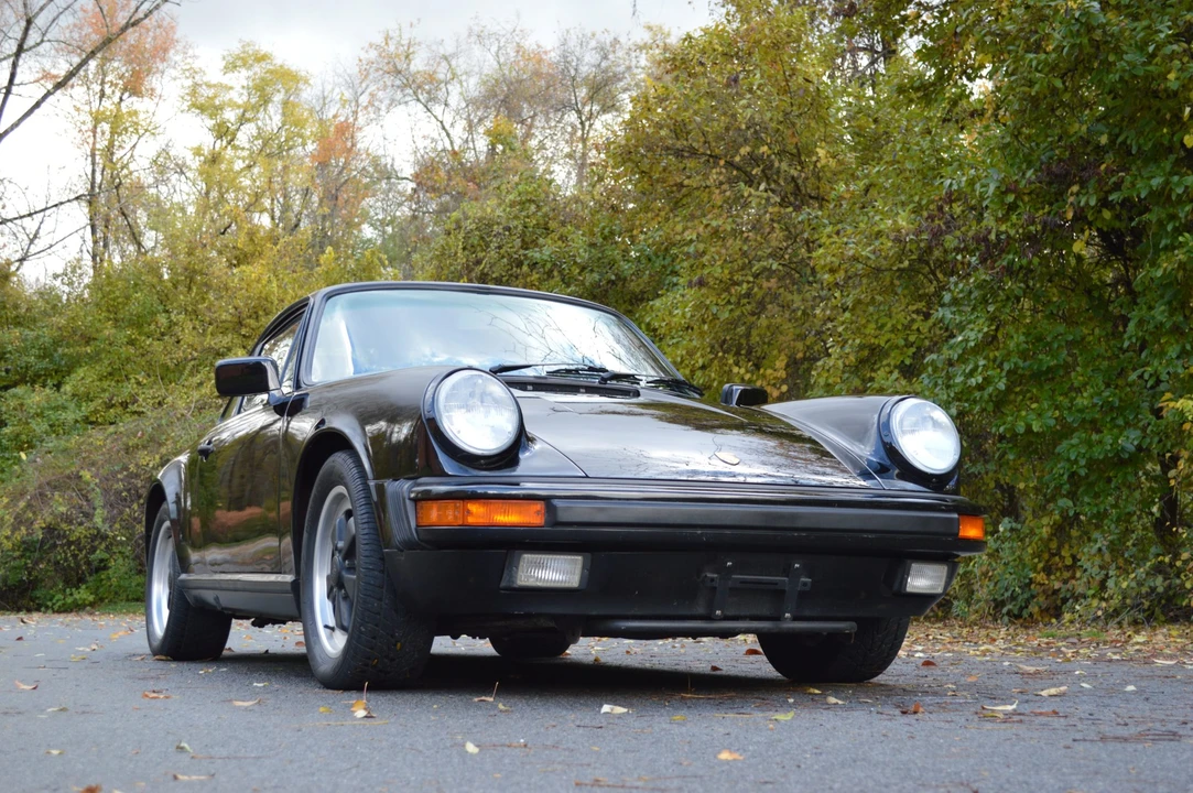 1988 Porsche 911 Carrera 3.2 - Image 26 of 31