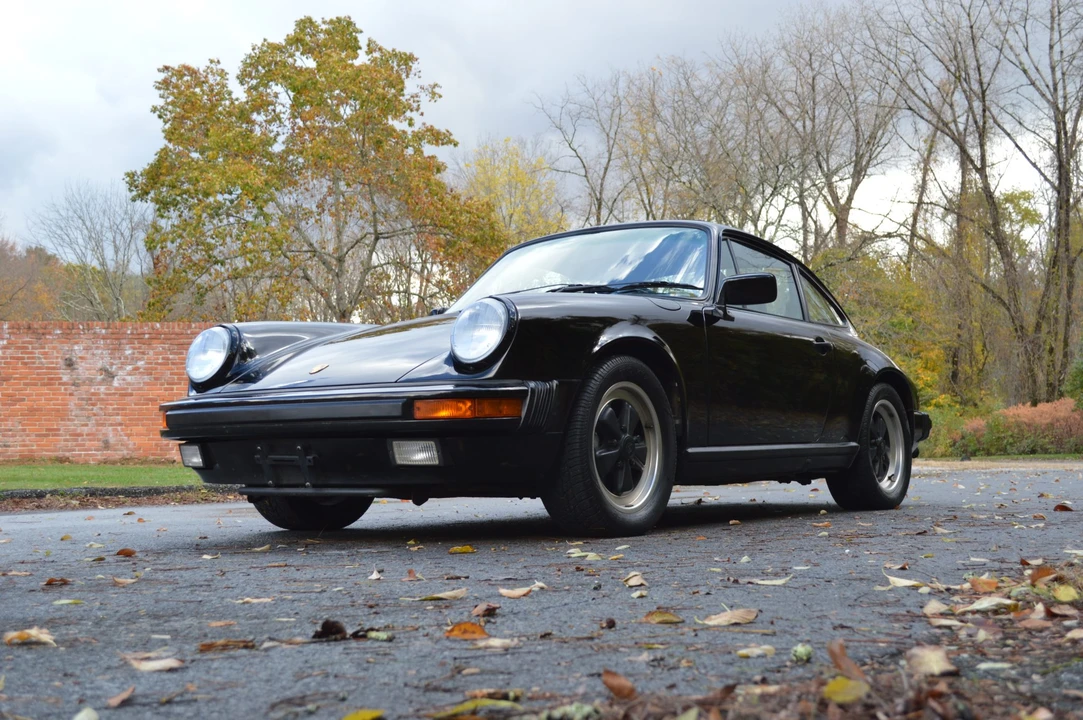 1988 Porsche 911 Carrera 3.2 - Image 2 of 31