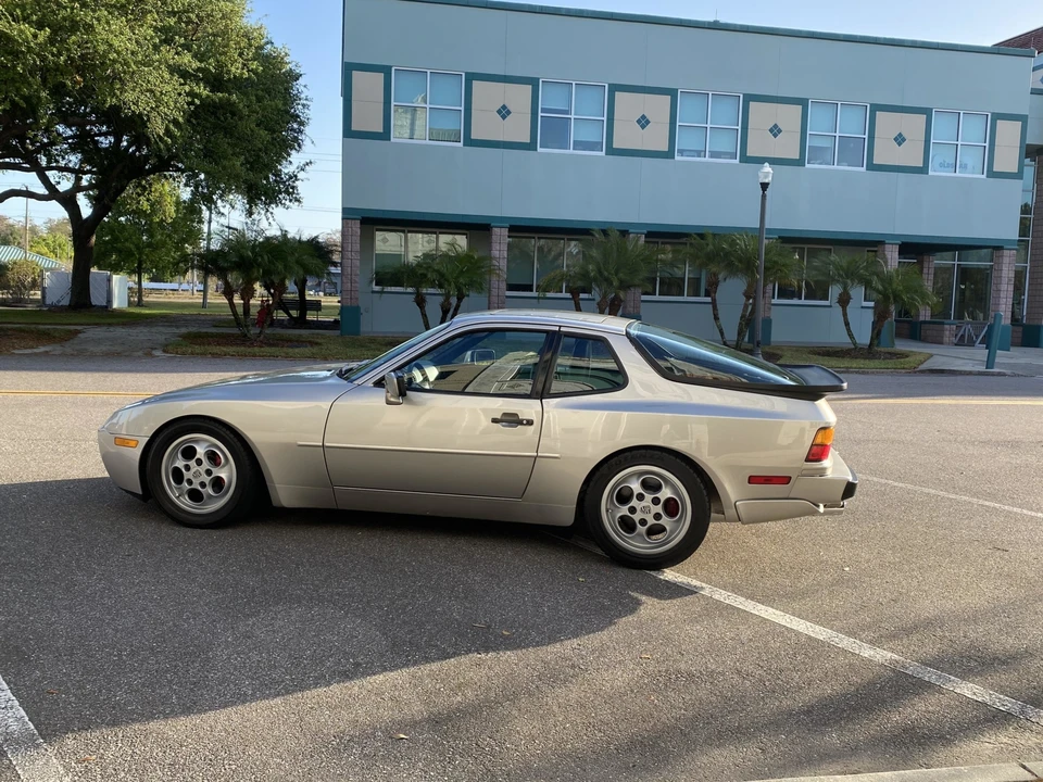 1988 Porsche 944 Turbo - Image 20 of 31