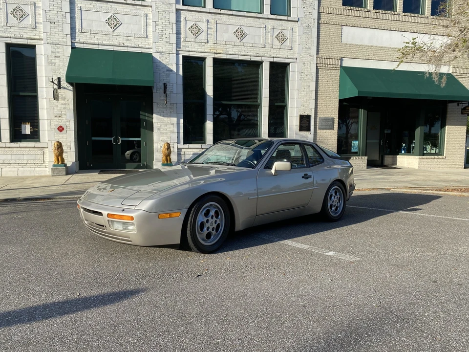 1988 Porsche 944 Turbo - Image 12 of 31