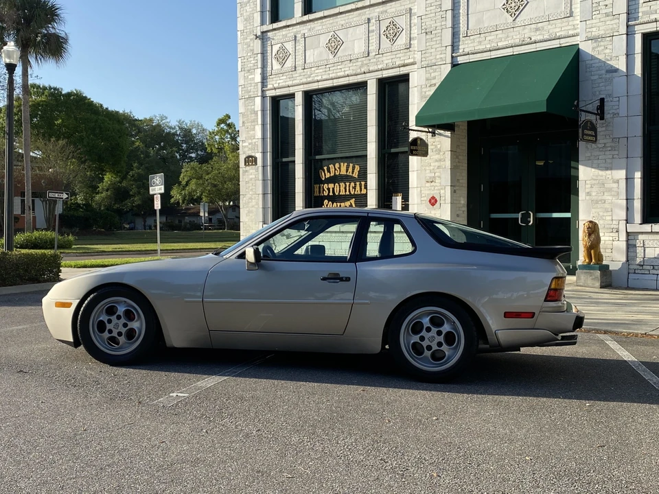 1988 Porsche 944 Turbo - Image 18 of 31