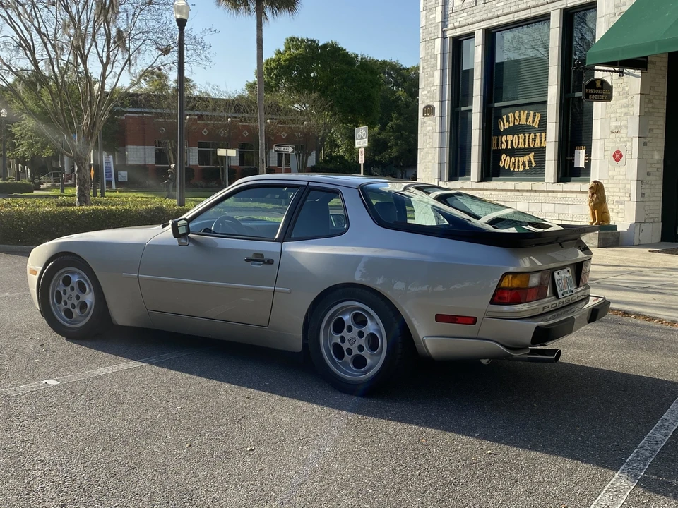 1988 Porsche 944 Turbo - Image 22 of 31