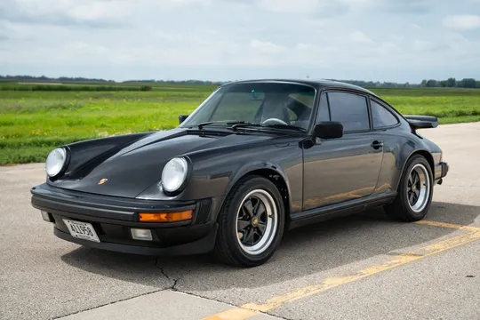 1989 Porsche 911 Carrera Coupe 25th Anniversary Edition