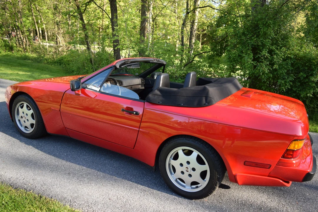 1990 Porsche 944 S2 - Image 14 of 31
