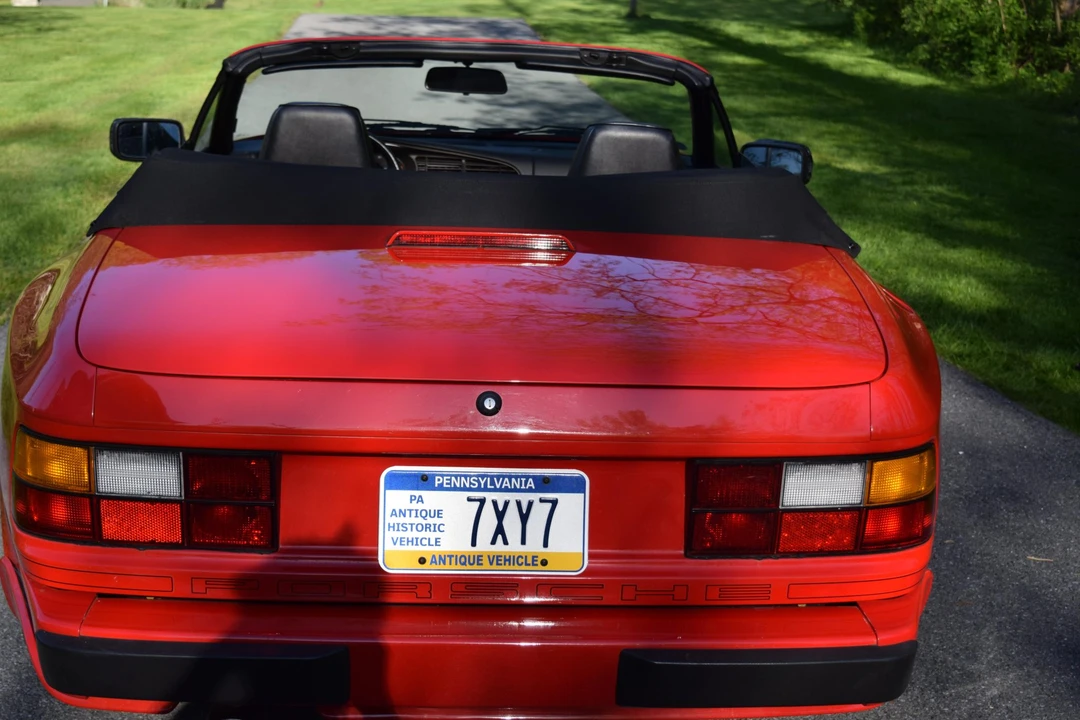 1990 Porsche 944 S2 - Image 15 of 31