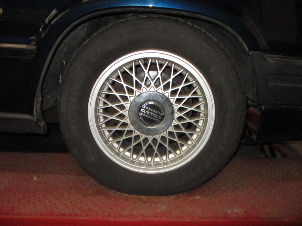 1991 Volvo 780 - Image 12 of 31