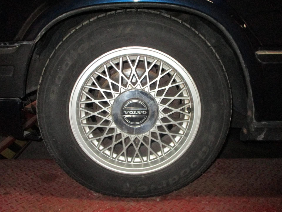 1991 Volvo 780 - Image 13 of 31