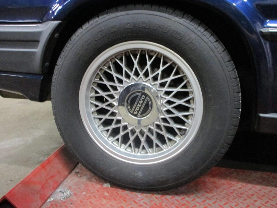1991 Volvo 780 - Image 15 of 31