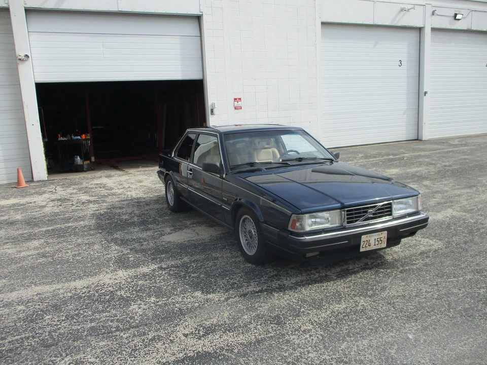1991 Volvo 780 - Image 2 of 31