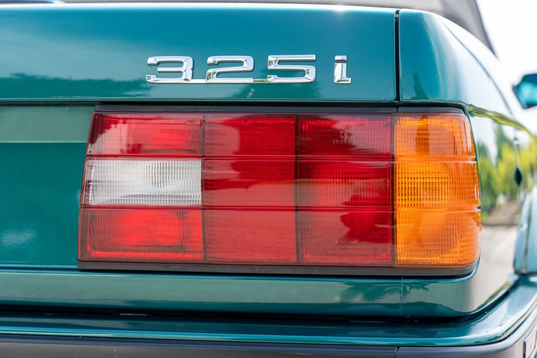 1992 BMW E30 3 Series - Image 29 of 31