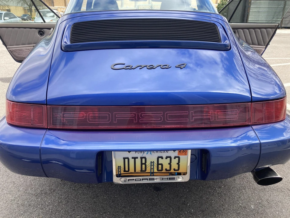 1992 Porsche 964 Carrera 4 - Image 19 of 31