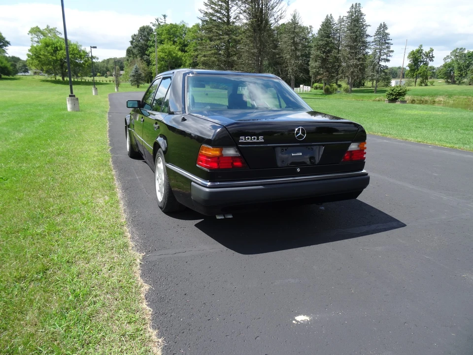 1993 Mercedes-Benz 500E & E500 - Image 14 of 31