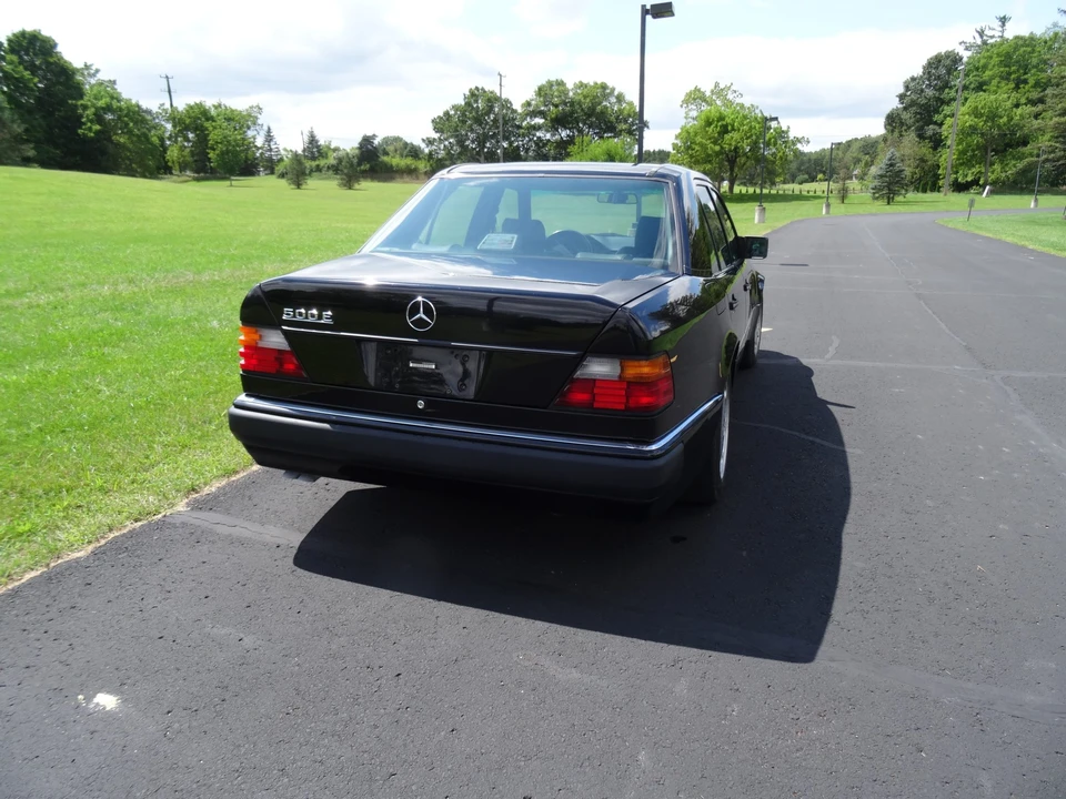 1993 Mercedes-Benz 500E & E500 - Image 12 of 31